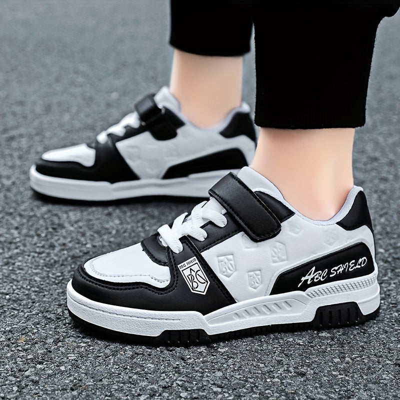 Boys Reflective Colour-Block Skate Shoes - Lightweight Low-Top Casual Sneakers with Hook-and-Loop Closure, Non-Slip TPR Sole