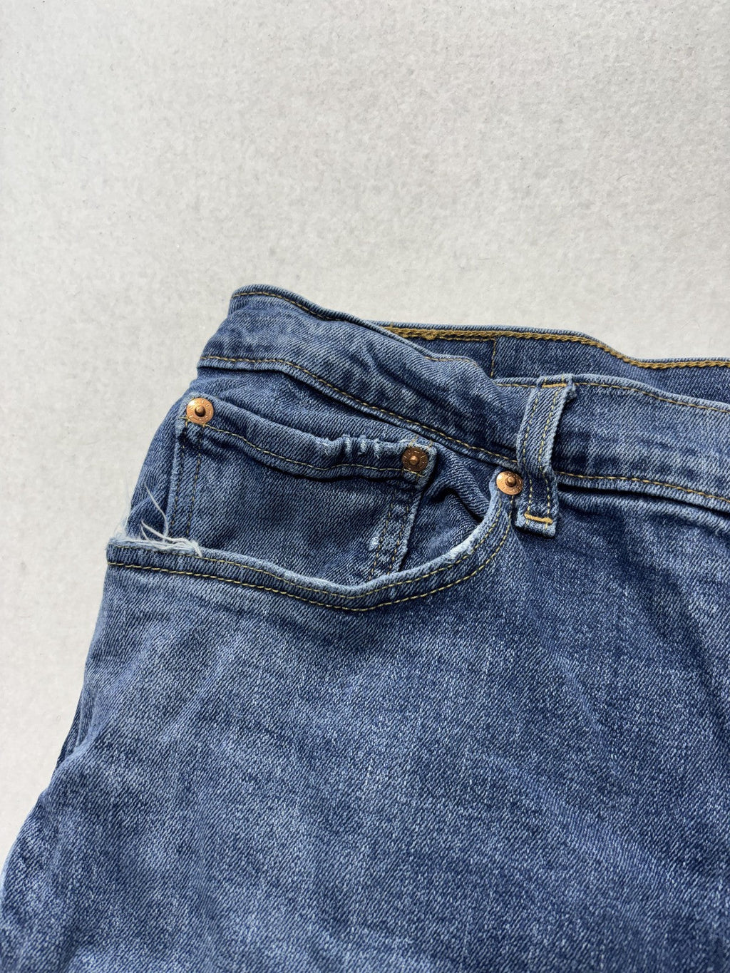 Levi's 501 Jeans Mens 29x29 Blue Medium Wash Button Fly Regular Straight Denim