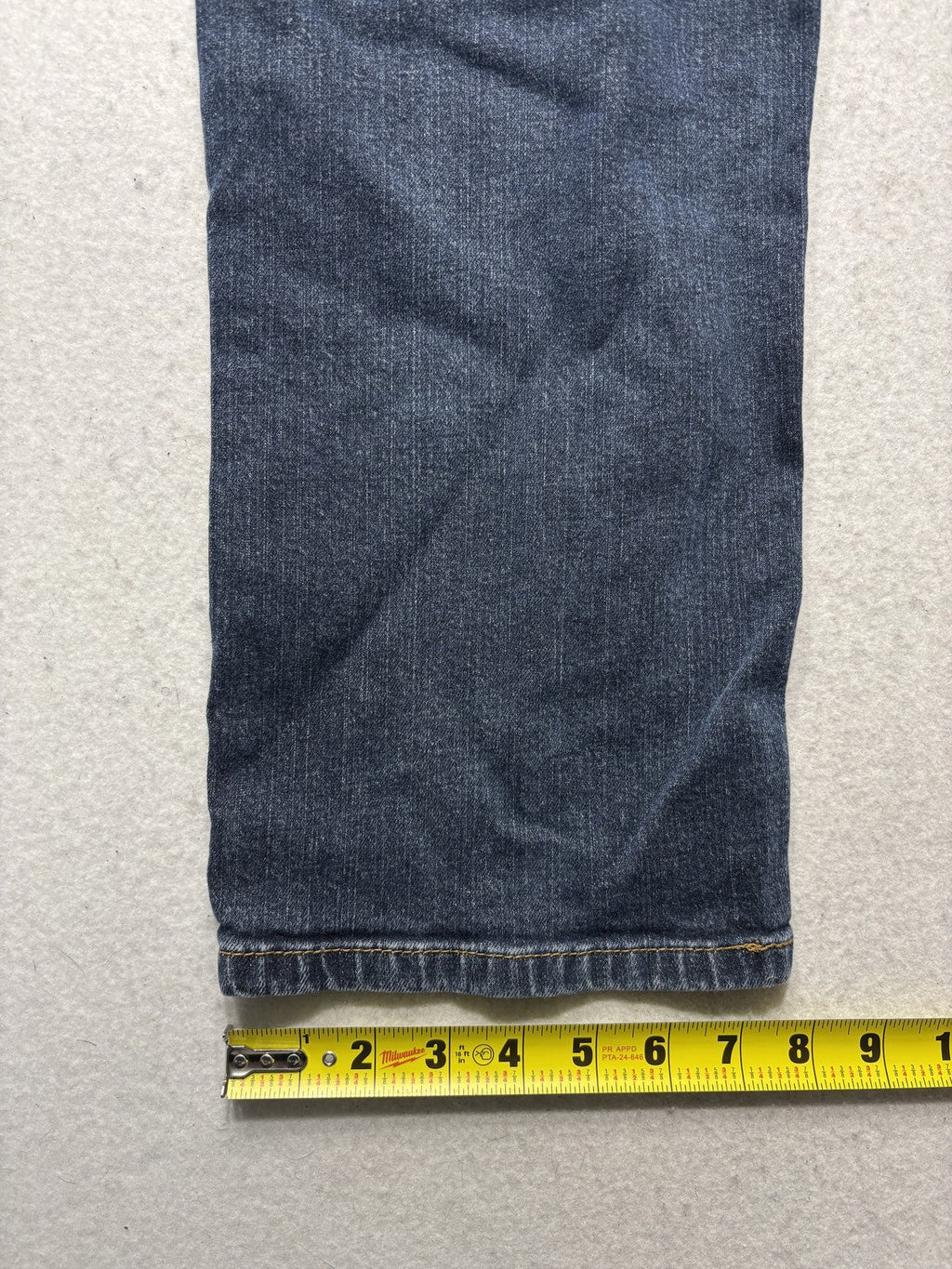 Signature Levi Strauss Mens 34x30 Athletic Fit Straight Leg Blue Stretch Jeans