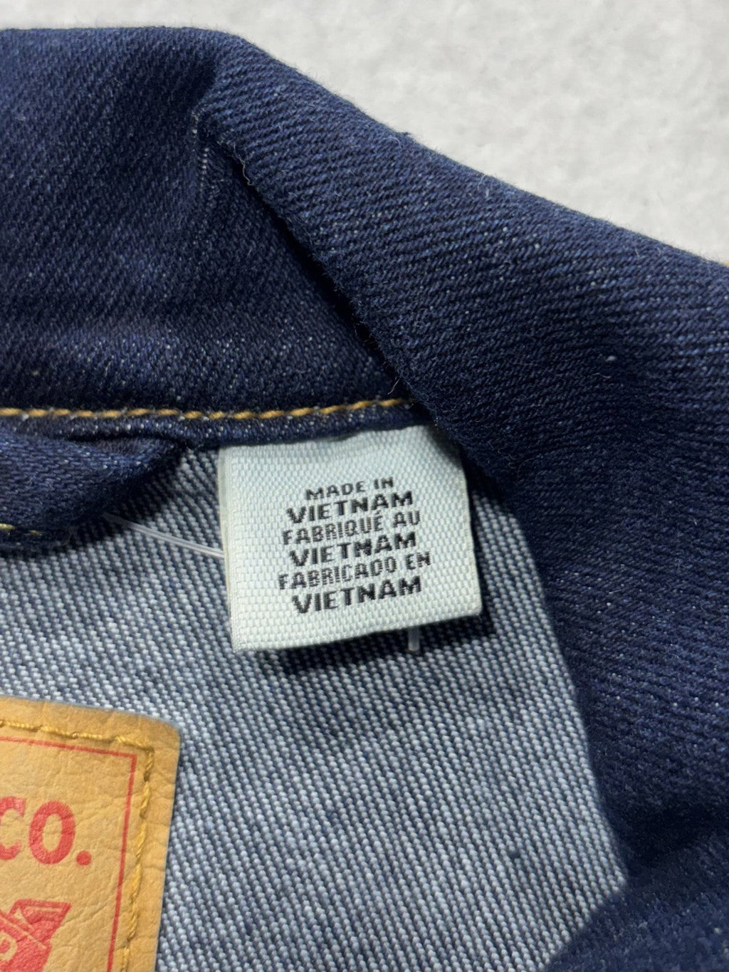 Levi's Jacket Mens Small Blue Denim Button Front Trucker Jean Unlined Casual
