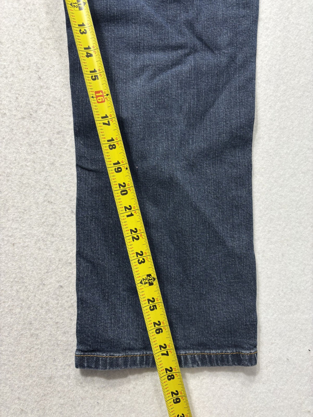 Signature Levi Strauss Mens 34x30 Athletic Fit Straight Leg Blue Stretch Jeans