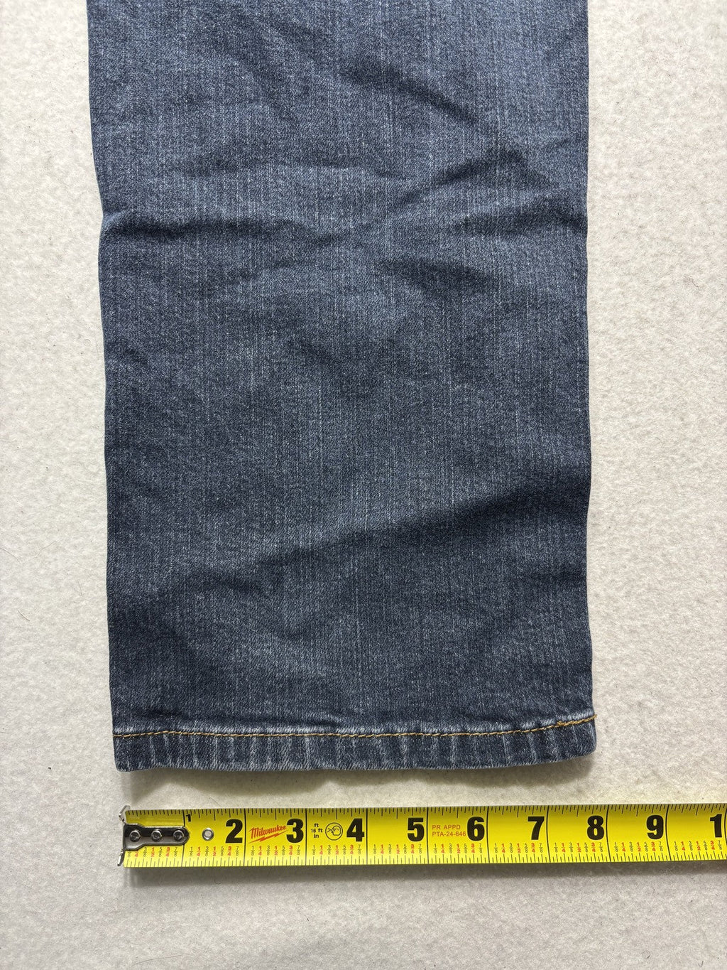 Signature Levi Strauss Athletic Jeans Mens 36x32 Blue Medium Wash Straight Denim