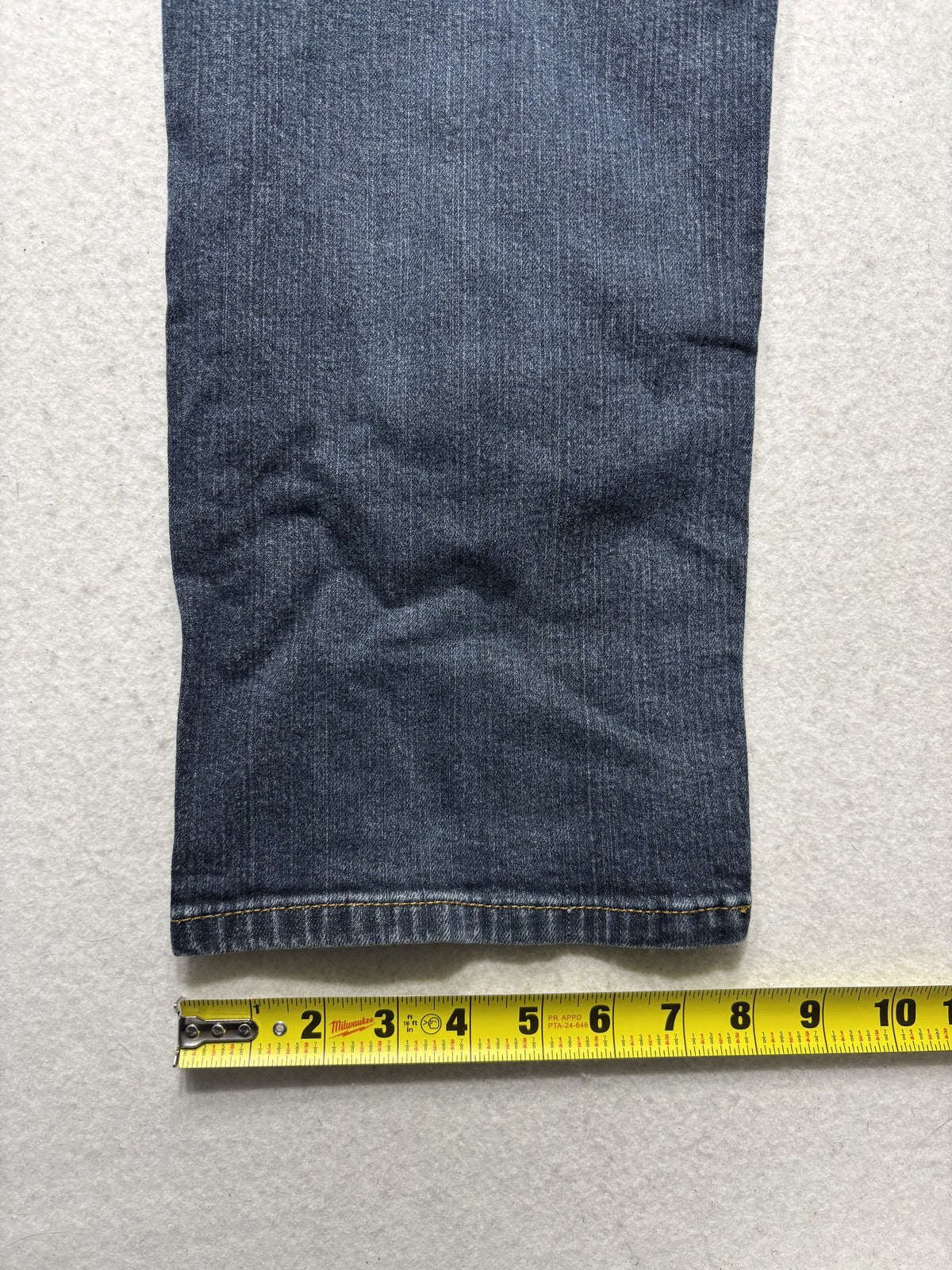 Signature Levi Strauss Gold Label Athletic Jeans Mens 36x26 Blue Straight Denim
