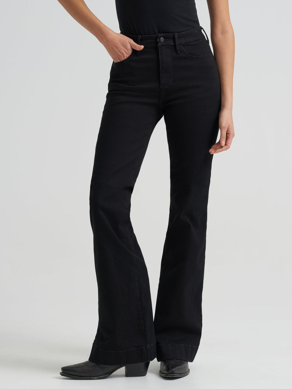 Wrangler® Women’s Bespoke Trouser Jean - High Rise - 112381184