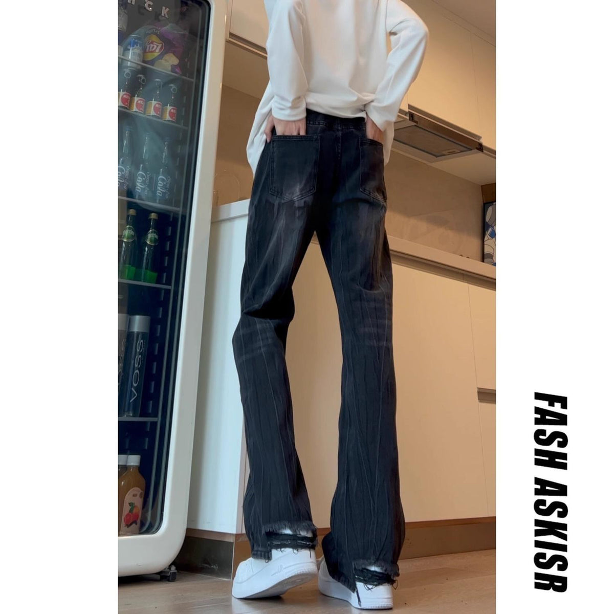 Mens Washed Straight-Slit Denim Jeans
