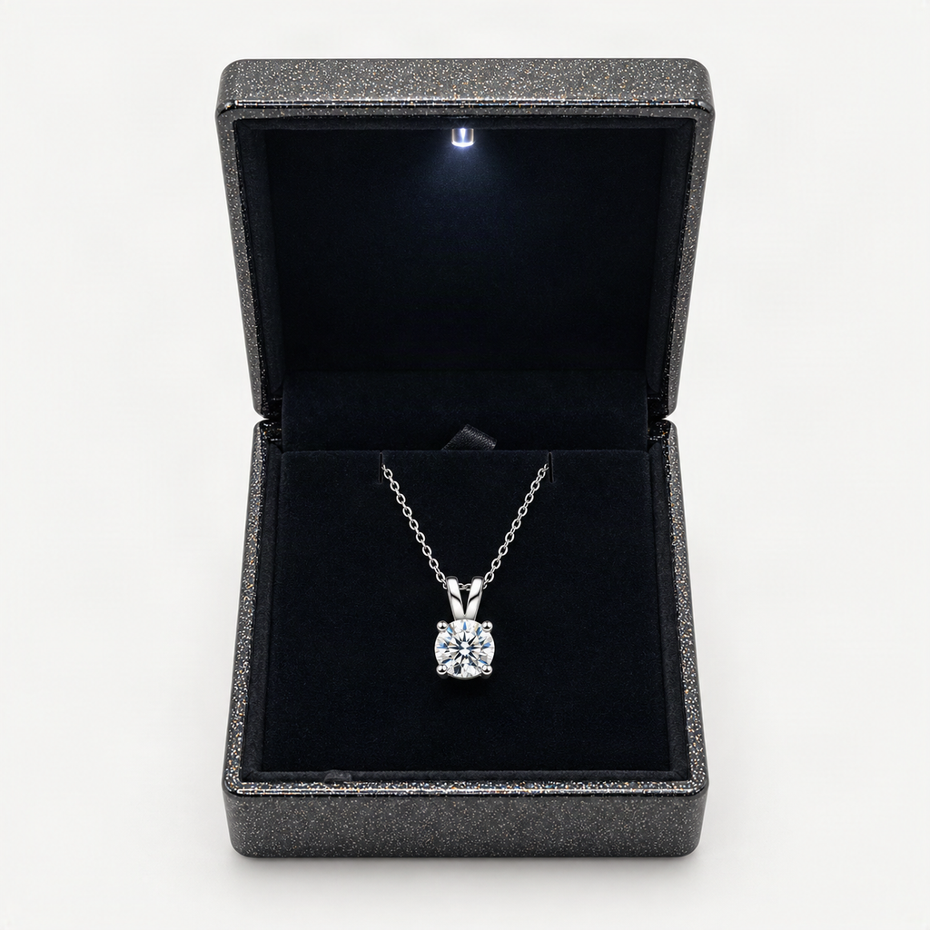 S925 Moissanite Classic Four-Prong Pendant, Minimalist Collarbone Chain Jewelry Pendant Necklace for Women